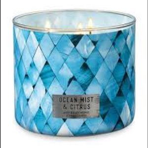 Bath & Body Works Ocean Mist & Citrus Candle